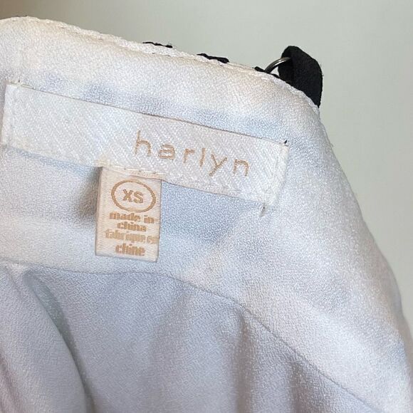 Harlyn Sheath Lace Midi Dress - Picture 6 of 6